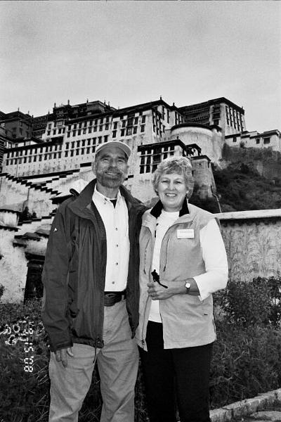 B&W-John & Marty Douglas.jpg